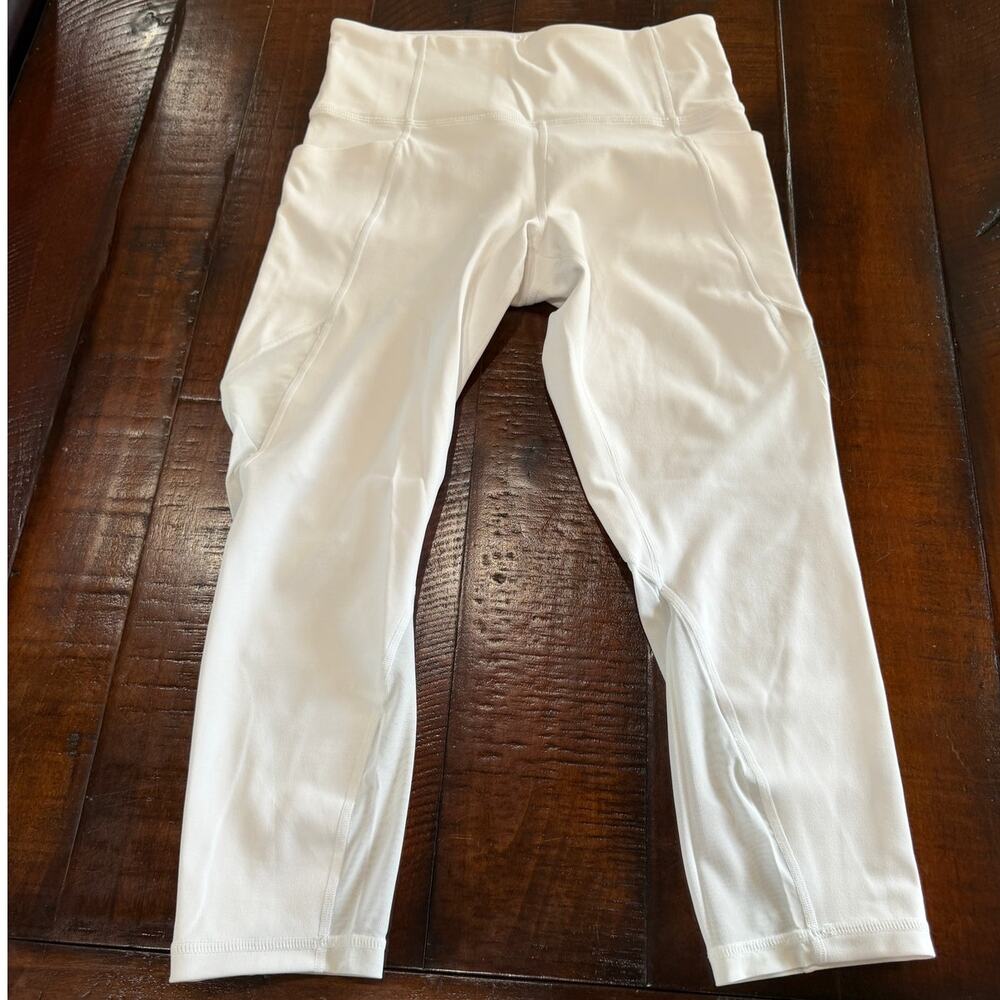 Athleta Women's white leggins, new, Size Small